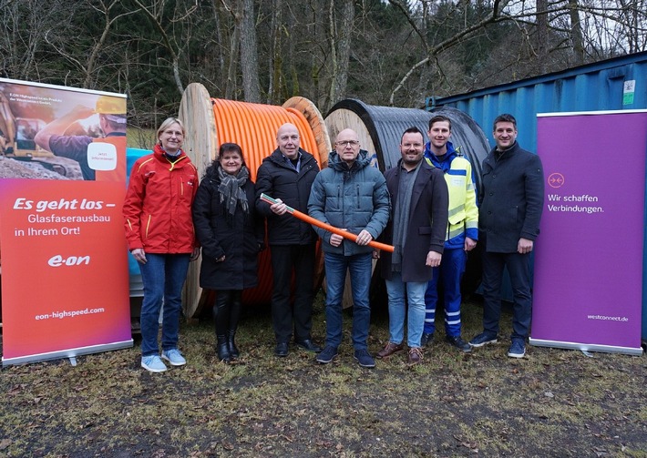 Spatenstich für Glasfaserausbau in Mayen-Nitztal