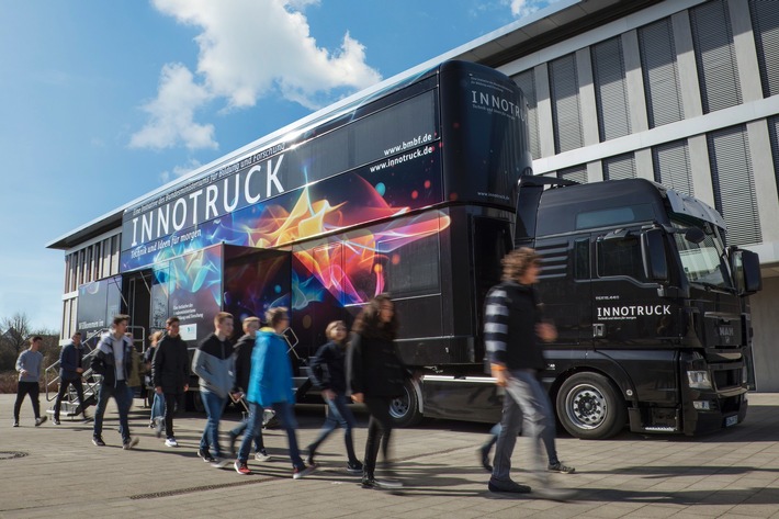 InnoTruck des BMBF in Oranienburg (24.-25.09.) / Mobile Ausstellung zeigt Technikwelten zum Anfassen und Mitmachen