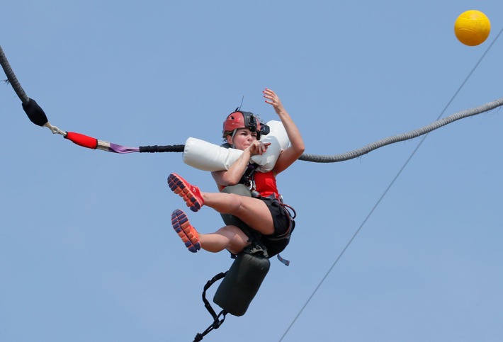 Kollaps! Sabia Boulahrouz bricht im freien Flug zusammen - bei &quot;Global Gladiators&quot; am Donnerstag auf ProSieben