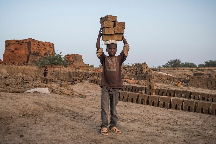 Welttag gegen Kinderarbeit: Ursachen von Kinderarbeit stärker bekämpfen | UNICEF