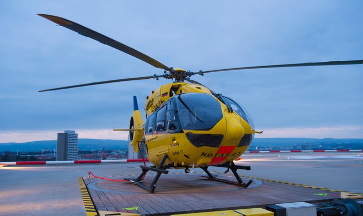 Neuer ADAC Intensivtransport- und Rettungshubschrauber für Rheinland-Pfalz / "Christoph 77" noch leistungsstärker, leiser und sicherer / Hochmoderne H145 an der Universitätsmedizin Mainz stationiert