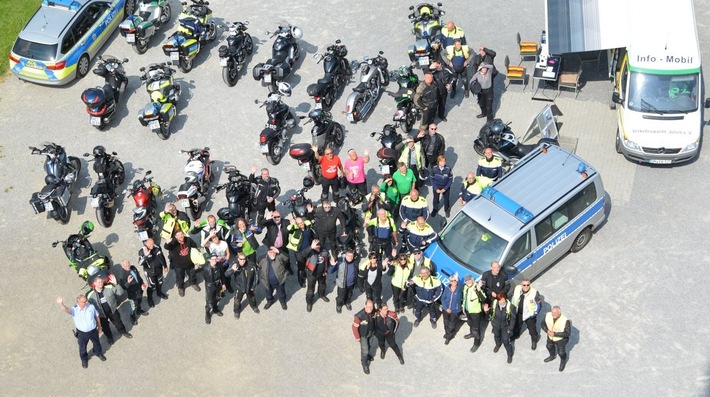 POL-DN: PoliTour Eifel 2018  -  Die Biker-Ausfahrt mit der Polizei Düren