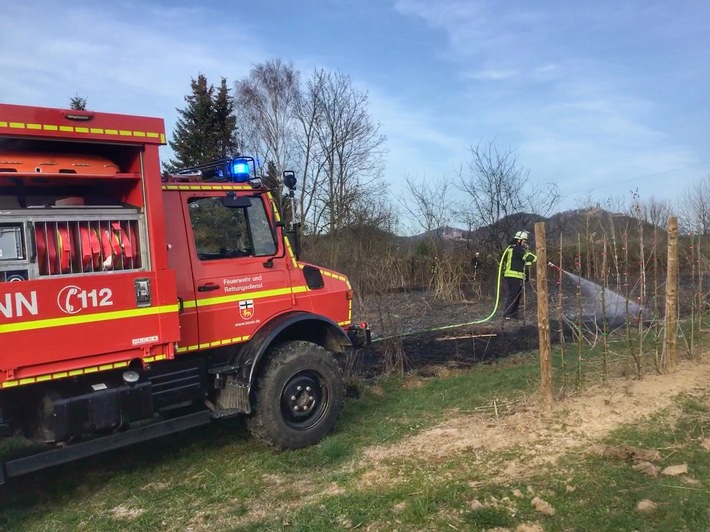 FW-BN: Flächenbrand in Bonn-Lannesdorf: Gerätewagen-Waldbrand und Drohneneinheit im Einsatz