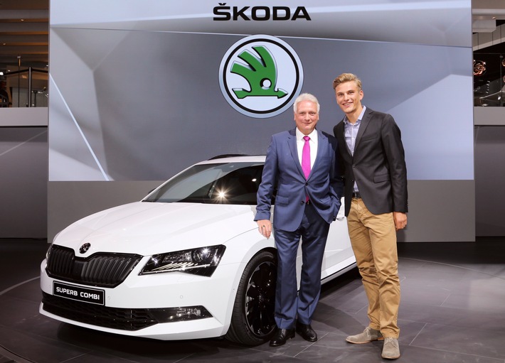 Raumriese trifft Radsportstar: Messepremiere des neuen SKODA Superb Combi auf der IAA mit Marcel Kittel (FOTO)