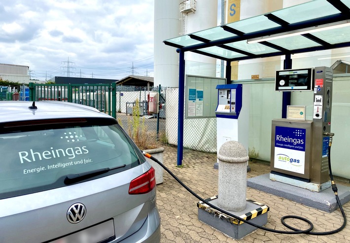 Autogas: "Unterschätzter Hoffnungsträger der Verkehrswende" / Energieversorger Rheingas und Kraftstoffsystemlieferant Prins fordern LPG zurück auf die politische Bildfläche