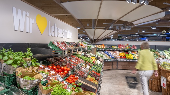 Deutscher Frucht Preis: EDEKA stellt sieben der besten Obst- und Gemüseabteilungen Deutschlands