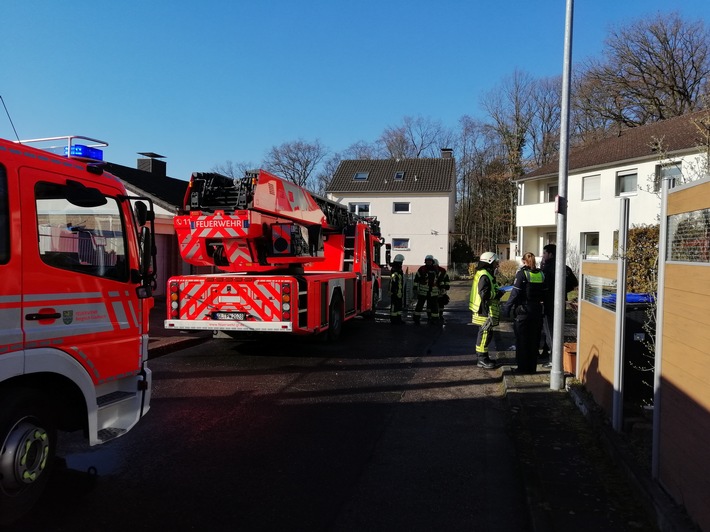 FW-GL: ausgedehnter Küchenbrand in Bergisch Gladbach