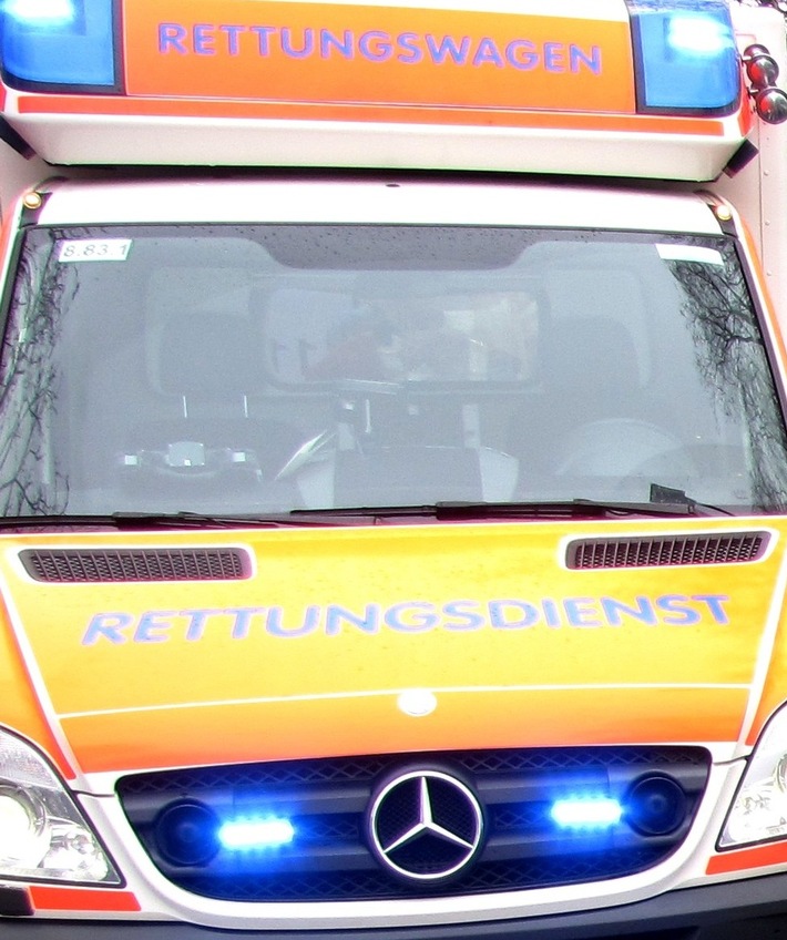 POL-ME: Auffahrunfall mit zwei verletzten Personen - Ratingen - 1901100