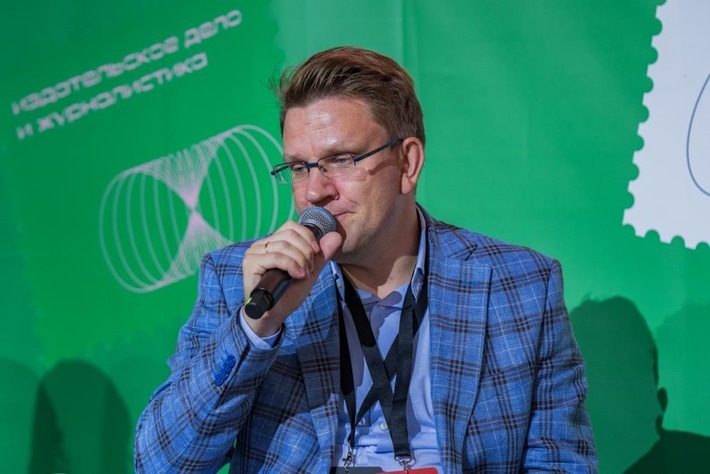 Eksmo-Verlagsdirektor Evgeny Kapyev: "Die Kultur muss umso lauter sprechen, wenn die Politik schweigt." / Weiterer Text über ots und www.presseportal.de/nr/166014 / Die Verwendung dieses Bildes für redaktionelle Zwecke ist unter Beachtung aller mitgeteilten Nutzungsbedingungen zulässig und dann auch honorarfrei. Veröffentlichung ausschließlich mit Bildrechte-Hinweis.
