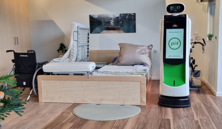 Pflegekräfte sollen pflegen - den Rest macht jetzt ein neuer Roboter / Die pi4_robotics GmbH präsentiert den ersten Pflegeassistenzroboter der Welt, den Workerbot9 Care-home