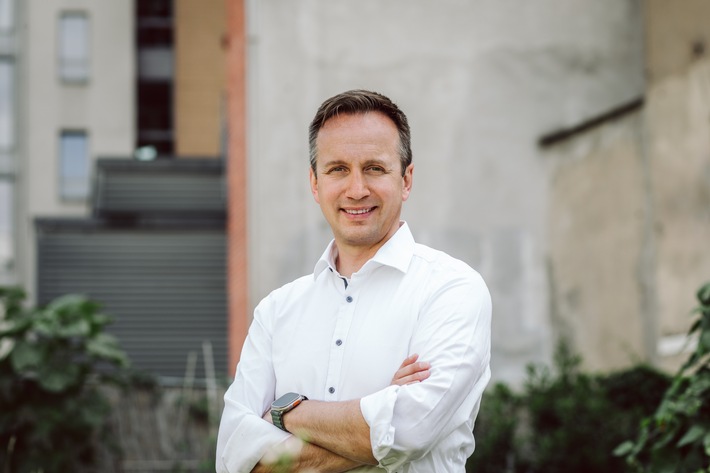 EWE CIO Christian Arnold ist neuer CEO von PV-Anbieter EIGENSONNE