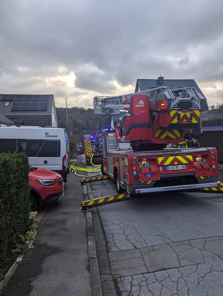FW-AR: Aggregat löst "Kellerbrand" aus