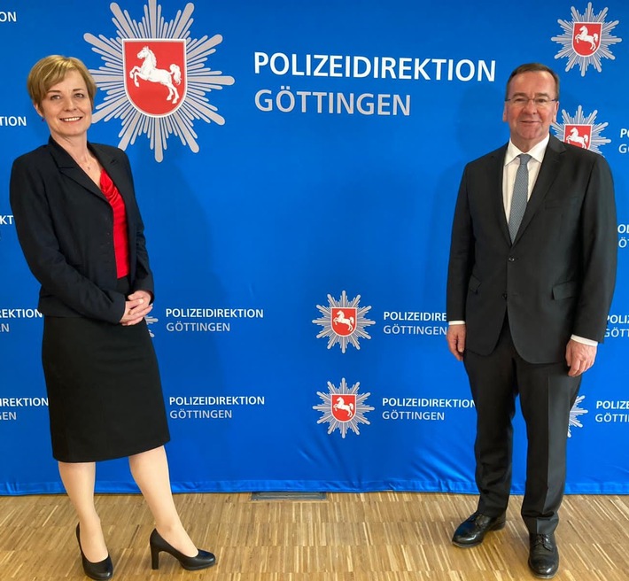 POL-GOE: Niedersachsens Innenminister Boris Pistorius führt Gwendolin von der Osten offiziell ins Amt der Präsidentin der Polizeidirektion Göttingen ein