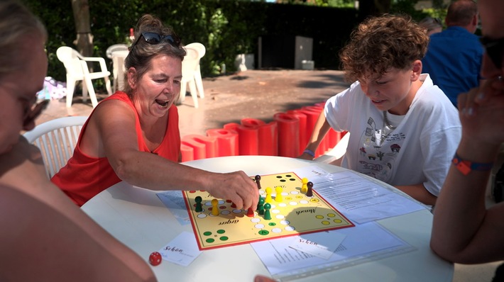 Neue Folge "Bella Italia - Camping auf Deutsch": Überraschung zum Geburtstagsgeschenk und eine Meisterschaft