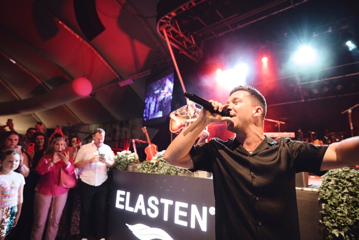 Promis und 1.500 Gäste feiern bei der ELASTEN-Night / Gesellschaftliches Highlight beim 30. Jubiläum des Tennisturniers / TERRA WORTMANN OPEN in Halle (Westf.)