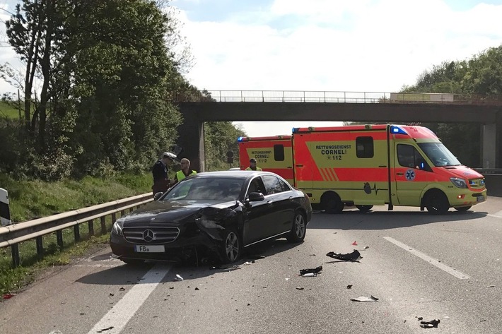 POL-VDMZ: Unfall, zwei Verletzte