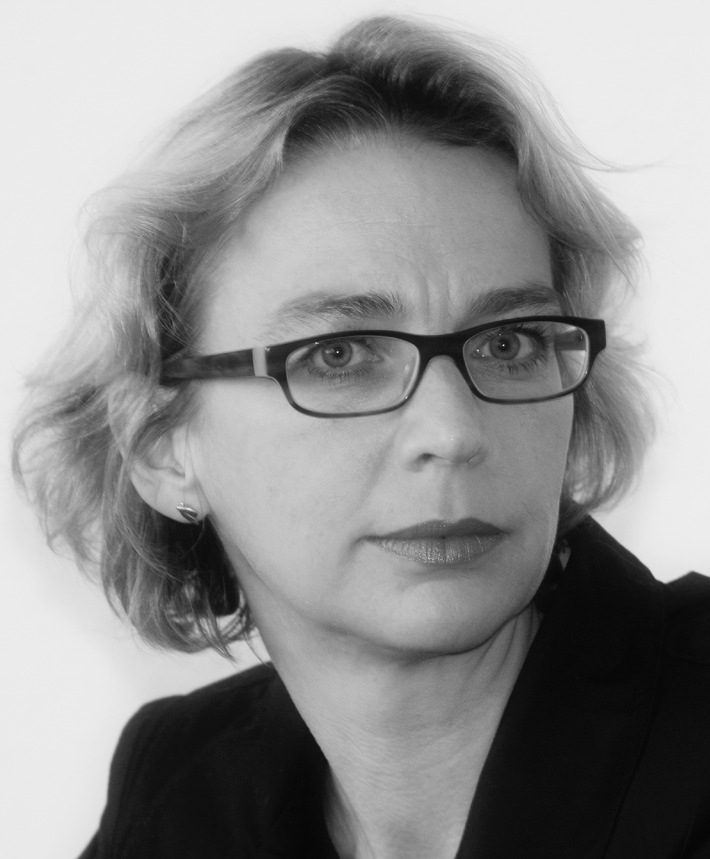 Erste Gamedesign-Professorin Europas / Mediadesign Hochschule beruft Linda Breitlauch zur Gamedesign-Professorin / &quot;Frauen wollen strategischer und effizienter spielen&quot;