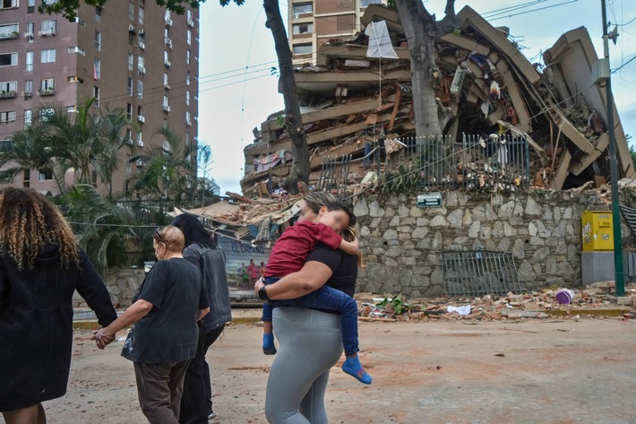 Medienmitteilung | Nach den Erdbeben in Venezuela: Kinder suchen ihre Angehörigen