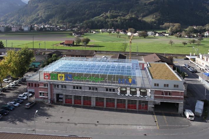 ecco-jäger errichtet größte Dachfarm der Schweiz zur klimafreundlichen Fisch- und Gemüseproduktion (BILD)