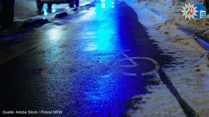 POL-OB: Dooring-Verkehrsunfall mit verletztem Radfahrer