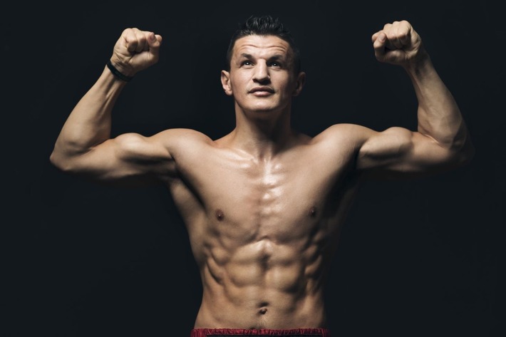 Für Titeltraum boxt Robin Krasniqi vs. Stanyslav Kashtanov um EBU-Europameisterschaft im Super-Mittelgewicht / Unternehmer Cengiz Ehliz präsentiert in weeArena Bad Tölz am 2. Juni die wee BOXGALA