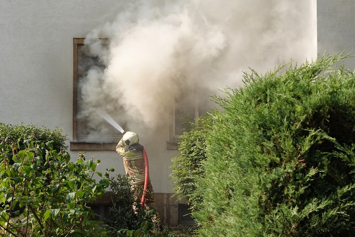 FW Dresden: Informationen zum Einsatzgeschehen der Feuerwehr Dresden vom 10. Juli 2023