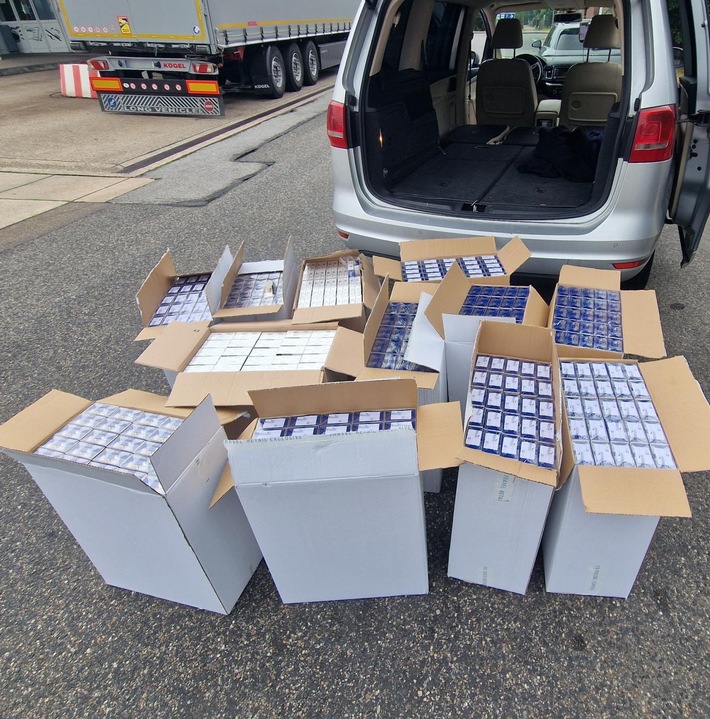 BPOL NRW: Gemeinsame Streife der Bundespolizei und der Königlichen Marechaussee stellt zwei Zigarettenschmuggler mit über 120.000 unversteuerten Zigaretten