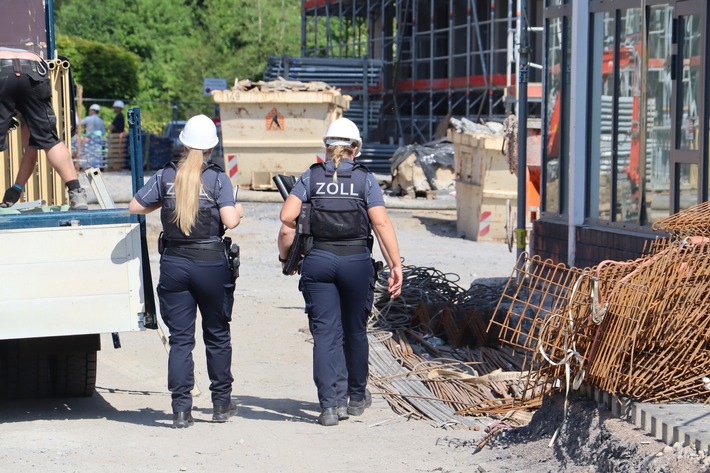 HZA-MS: Zoll trifft in Gronau zwei Bauarbeiter ohne Aufenthaltserlaubnis an/ Strafverfahren gegen Arbeitgeber und Arbeitnehmer eingeleitet