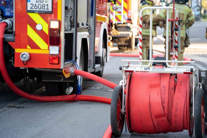 FW Dresden: Informationen zum Einsatzgeschehen der Feuerwehr Dresden vom 12. Juli 2022