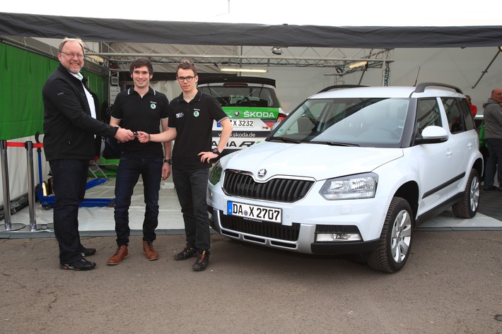 SKODA AUTO Deutschland macht Junioren-Europameister Marijan Griebel für den EM-Start mobil (FOTO)