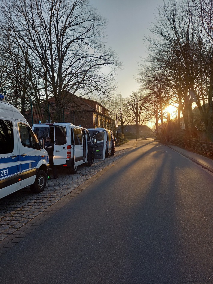 BPOL Halle: Bundespolizei legt Schleusern das Handwerk - eine weitere Festnahme und zwei Durchsuchungen