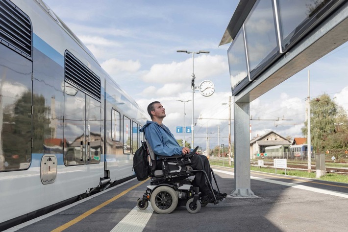 Bahnfahren mit Behinderung: Barrieren und Lösungen in Europa