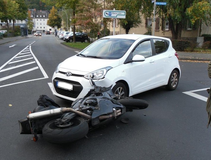 POL-PPKO: Motorradfahrer bei Unfall leicht verletzt