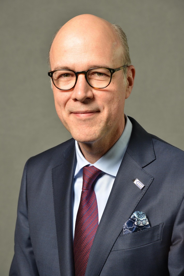 Familienunternehmer fordert Konsolidierung der Sicherheitsbranche / Friedrich P. Kötter: "Sicherheitssektor mit 6.500 Anbietern überbesetzt"