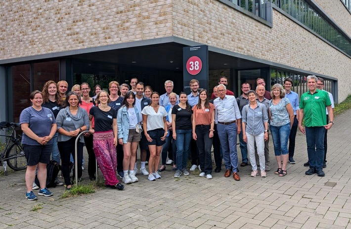 Elektronenmikroskopie: Spezial-Workshop für Fachleute an der Uni Osnabrück