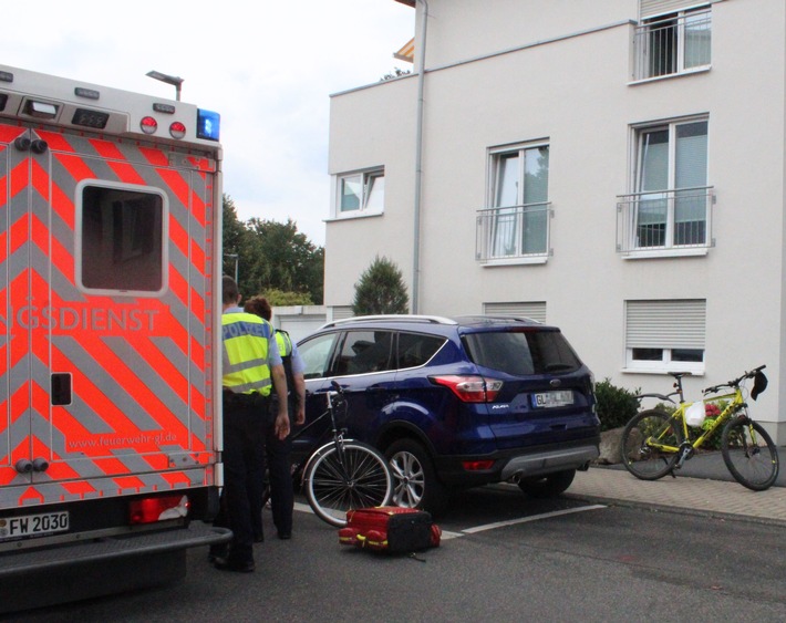 POL-RBK: Bergisch Gladbach - Jugendlicher Radfahrer in Refrath schwer verletzt