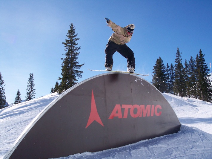 Top Snowboard-Rennen &quot;Balls to the Walls&quot; in der Axamer Lizum Die Weltelite ist am Start - 12. bis 13. Februar 2005
