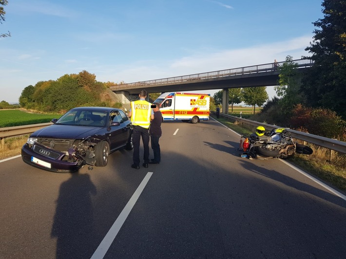 POL-PDWO: Schwerer Unfall mit Folgeunfall - Fünf Verletzte, Polizeimotorrad Totalschaden