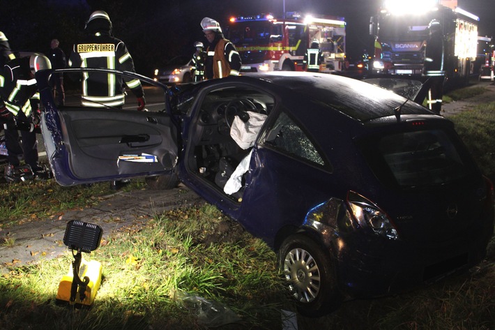 POL-MI: Schwerer Unfall auf der B 239: Autofahrer (58) wird lebensgefährlich verletzt