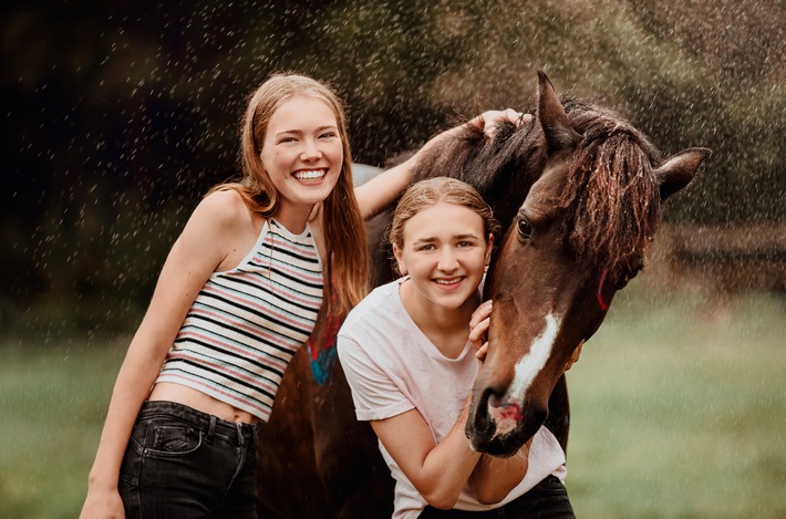 &quot;Mein Pferdesommer - Freundschaft auf vier Hufen&quot; ab 1. Oktober online