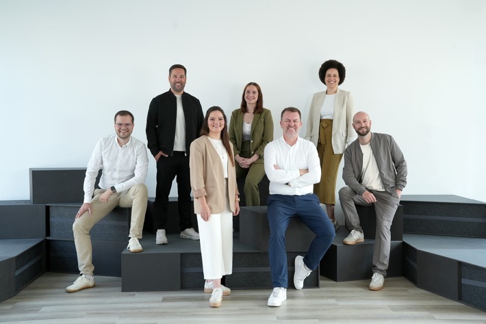 basecom macht Transformation zur Chefsache: Drei neue Rollen im C-Board verstärken den direkten Kundenkontakt