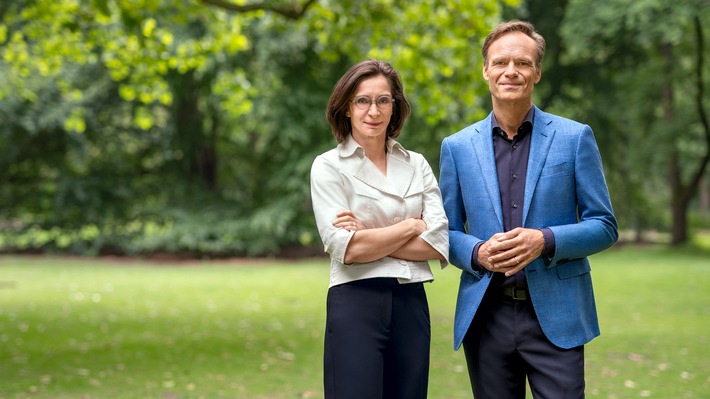 Start von sieben "Berlin direkt"-Sommerinterviews im ZDF / Zum Auftakt Bundespräsident und Bundeskanzler im Gespräch