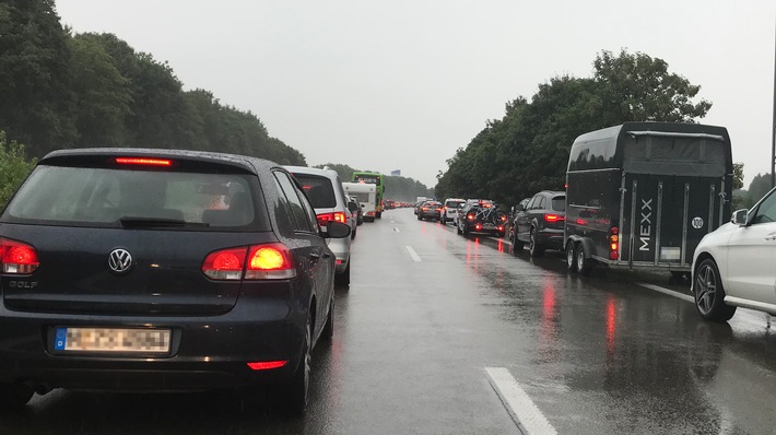 ADAC: Stressiger Sommerferienstart auf den Autobahnen