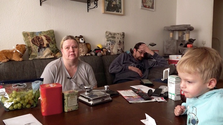 Neue Folgen aus Rostock RTLZWEI zeigt neue Folgen "Hartz und herzlich - Tag für Tag Rostock"