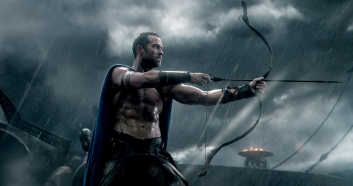 Klassische Sixpacks: "300: Rise of an Empire" mit Sullivan Stapleton und Eva Green am 4. September 2016 auf ProSieben