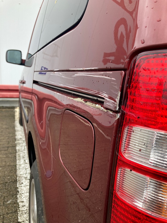 POL-PIWFB: Verkehrsunfallflucht Fundgrube