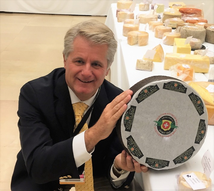 Der Schweizer Affineur Walo von Mühlenen erhält erneut 10 Auszeichnungen am World Cheese Award 2016