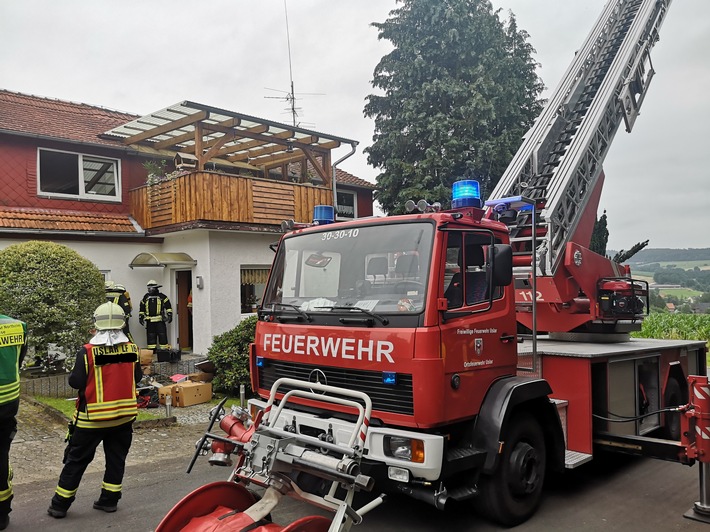POL-NOM: Brand in einem Abstellraum einer DG-Wohnung in Sohlingen