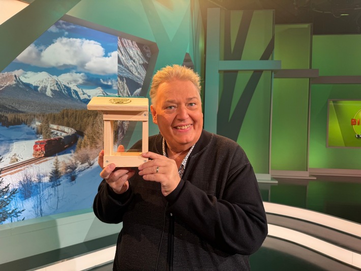 BINGO! verschenkt 10.000 Vogel-Futter-Stationen in Niedersachsen