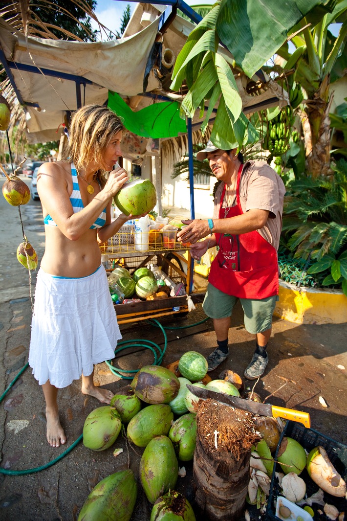 Von den Brasilianern lernen: Kokossaft ist der optimale Durstlöscher bei großer Hitze
